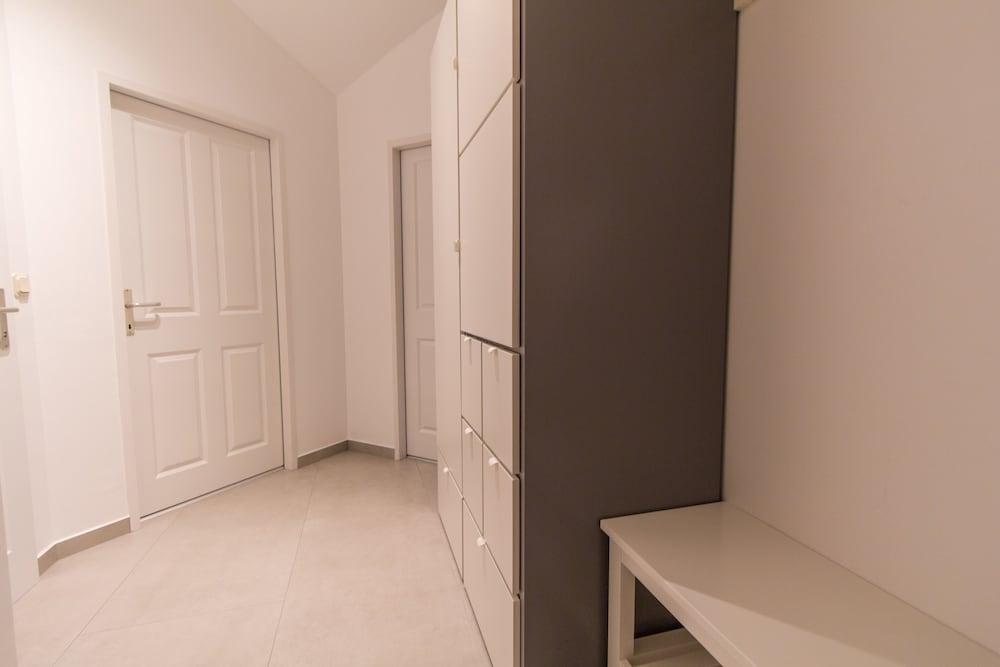 Apartmenthaus Hietzing I Contactless Check-In เวียนนา ภายนอก รูปภาพ