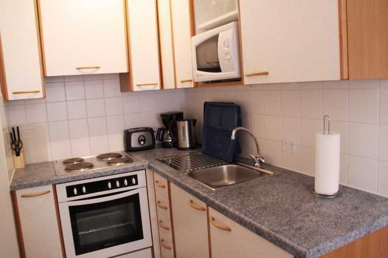 Apartmenthaus Hietzing I Contactless Check-In เวียนนา ภายนอก รูปภาพ