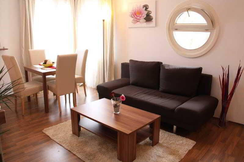 Apartmenthaus Hietzing I Contactless Check-In เวียนนา ภายนอก รูปภาพ